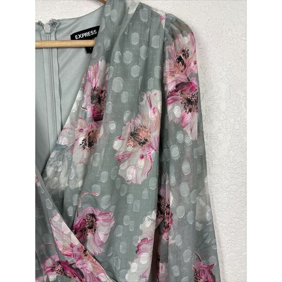 Express Women’s Pleated Wrap Front Romper Size Large Floral Cottagecore Coquette - Picture 6 of 15